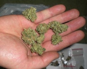 Na ręce marihuana