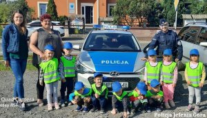 „Bezpieczna droga do szkoły” w Gminnym Przedszkolu w Starej Kamienicy.