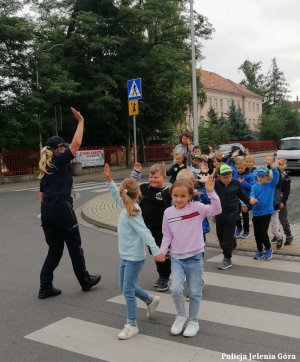 Bądź rozważnym pieszym-zadbaj o swoje bezpieczeństwo.