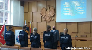 Marzysz o służbie w mundurze. Nie zwlekaj - wstąp w szeregi jeleniogórskich policjantów. Dlaczego warto zostać policjantem?