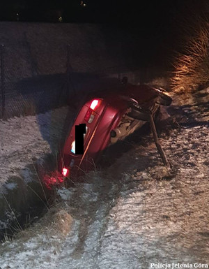 Nie zatrzymał się do kontroli, bo nie miał uprawnień, a pojazd nie był dopuszczony do ruchu