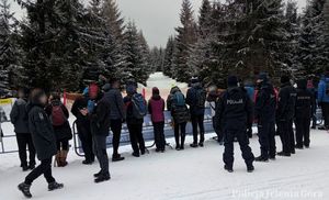 Policjanci na Polanie Jakuszyckiej