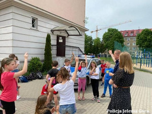 Dzieci odpowiadają na pytania