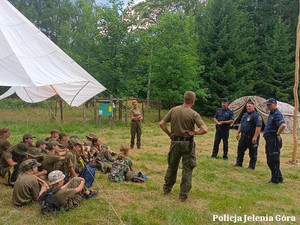 Mundurowi sprawdzali bezpieczeństwo dzieci na obozach harcerskich w Szklarskiej Porębie