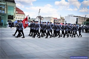 Obchody Święta Policji - za nami kolejne uroczyste zbiórki w jednostkach dolnośląskiego garnizonu