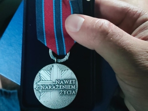 Odznaka imienia podkomisarza Andrzeja Struja przyznana  3 jeleniogórskim policjantom