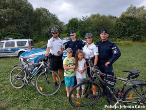 Policjanci na pikniku