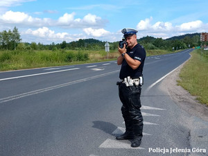 Policjant z radarem