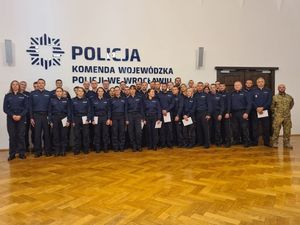 Jeleniogórscy policyjni sportowcy zostali wyróżnieni otrzymując z rąk Komendanta Wojewódzkiego Policji we Wrocławiu promesy