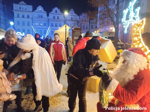 Spotkanie z dziećmi na Placu Rartuszowym