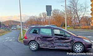 Pojazd peugeot po zdarzeniu