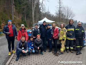 Sprzątanie Borowego Jaru - z udziałem służb mundurowych