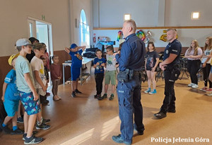 Wakacyjne rozmowy o bezpieczeństwie z dziećmi w świetlicach środowiskowych