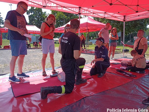 działania policyjne. policjanci z innymi służbami