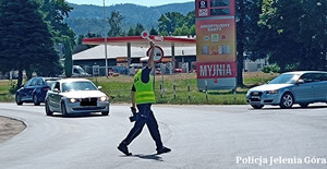 działania policyjne. policjanci z innymi służbami