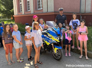 Policjanci na potkaniu