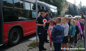 ćwiczenia z dziećmi na drodze