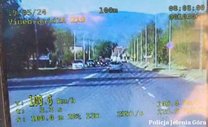 Uzyskał prawo jazdy rok temu, a już je stracił na 3 miesiące