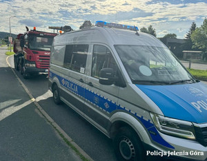 Policja w Jeleniej Górze skutecznie działa na rzecz bezpieczeństwa na drogach. Zatrzymanie nieodpowiedzialnych kierowców