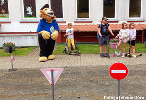 Policjanci na festynach