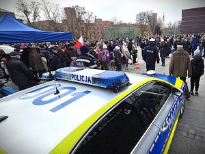 Obchody Święta Niepodległości we Wrocławiu z dolnośląskimi policjantami