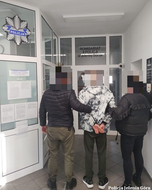 Włamywacz-recydywista w rękach jeleniogórskich policjantów