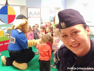policjanci w służbie