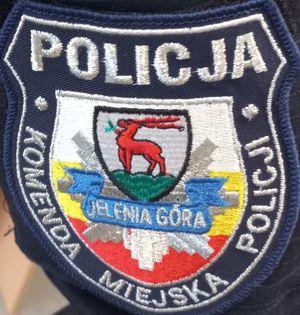 Jeleniogórska policja ostrzega przed fałszywymi inwestycjami w Internecie. Mieszkaniec powiatu karkonoskiego stracił 34 tysiące złotych