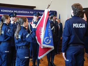 Ślubowanie nowo przyjętych policjantów garnizonu dolnośląskiego