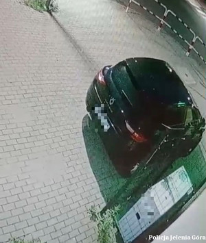 Poszukiwany do odbycia kary pozbawienia wolności, dodatkowo odpowie za uszkodzenie mienia