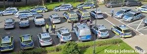 Policjanci przed wyruszeniem na trasę