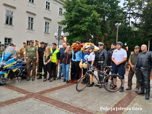 służby na festynie