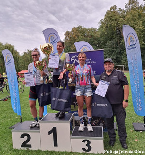 Policjantka z Jeleniej Góry na podium IX Strzelińskiego Maratonu Rowerowego MTB