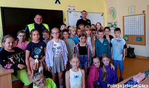 Poradnik – BEZPIECZNA SZKOŁA