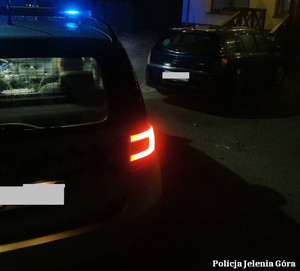 Jeleniogórscy policjanci stanowczo reagują na drogowe zagrożenia. Kolejne zatrzymania nieodpowiedzialnych kierujących