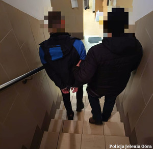 Skuteczne działania policjantów w celu zatrzymania osób poszukiwanych