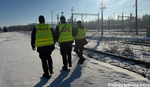 służby monitorują infrastrukturę kolejową