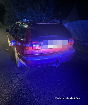 W pojeździe ukrył narkotyki oraz był pod ich wpływem. Teraz odpowie za to przed sądem