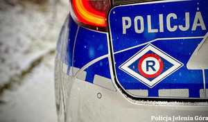 Trudne warunki na drogach. Apel policji o rozsądek i odpowiedzialność uczestników ruchu