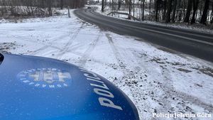 Bezpieczeństwo na drogach w zimowych warunkach – apel o rozwagę i odpowiedzialność