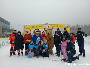policjanci na biegu piatów