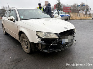 Policjanci mówią STOP – brak zderzaka, brak dopuszczenia do ruchu