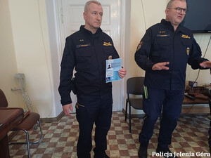 strażnicy miejscy na spotkaniu