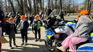 „Wyprawa Polarna Zuchów” w Parku Zdrojowym – nauka bezpieczeństwa poprzez zabawę