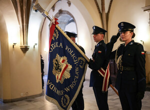 Sztandar KWP we Wrocławiu