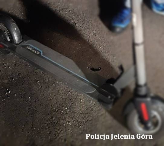 Nietrzeźwy na hulajnodze to realne zagrożenie – apel jeleniogórskiej policji o rozsądek na drodze