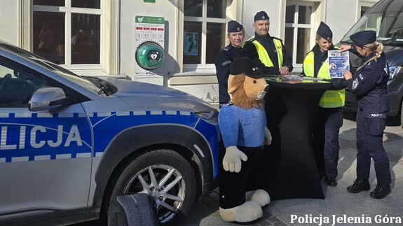 Półmaraton Jeleniogórski 2026 – sportowe emocje i zaangażowanie jeleniogórskich policjantów