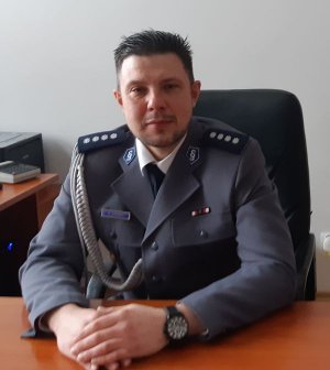 Zmiana w kierownictwie Komendy Miejskiej Policji w Jeleniej Górze. Nadkom Bartłomiej Kamzel –nowym Zastępcą Komendanta Miejskiego Policji w Jeleniej Górze do spraw kryminalnych