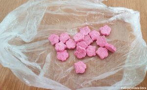 Tabletki ecstasy zabezpieczone przez policjantów