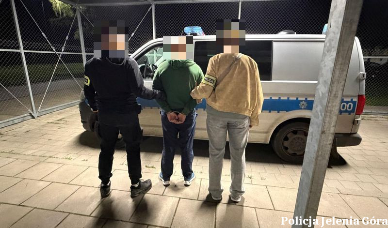Mężczyzna zatrzymany za pozostawienie min przeciwpiechotnych przy galerii handlowej